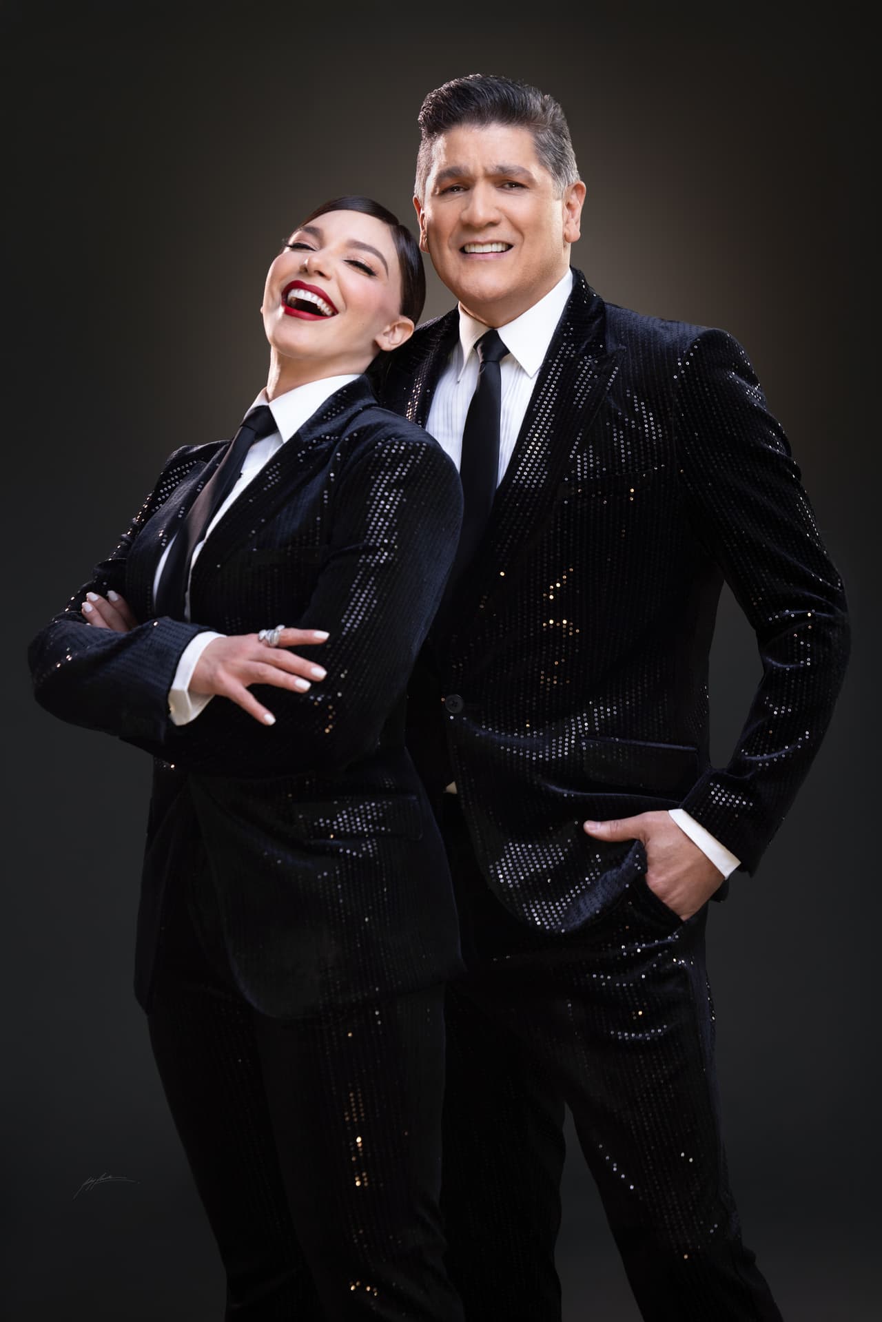 Los dominicanos 
<b>Hony Estrella y Eddy Estrella</b> están confirmados para ser presentadores en PLN 2025.