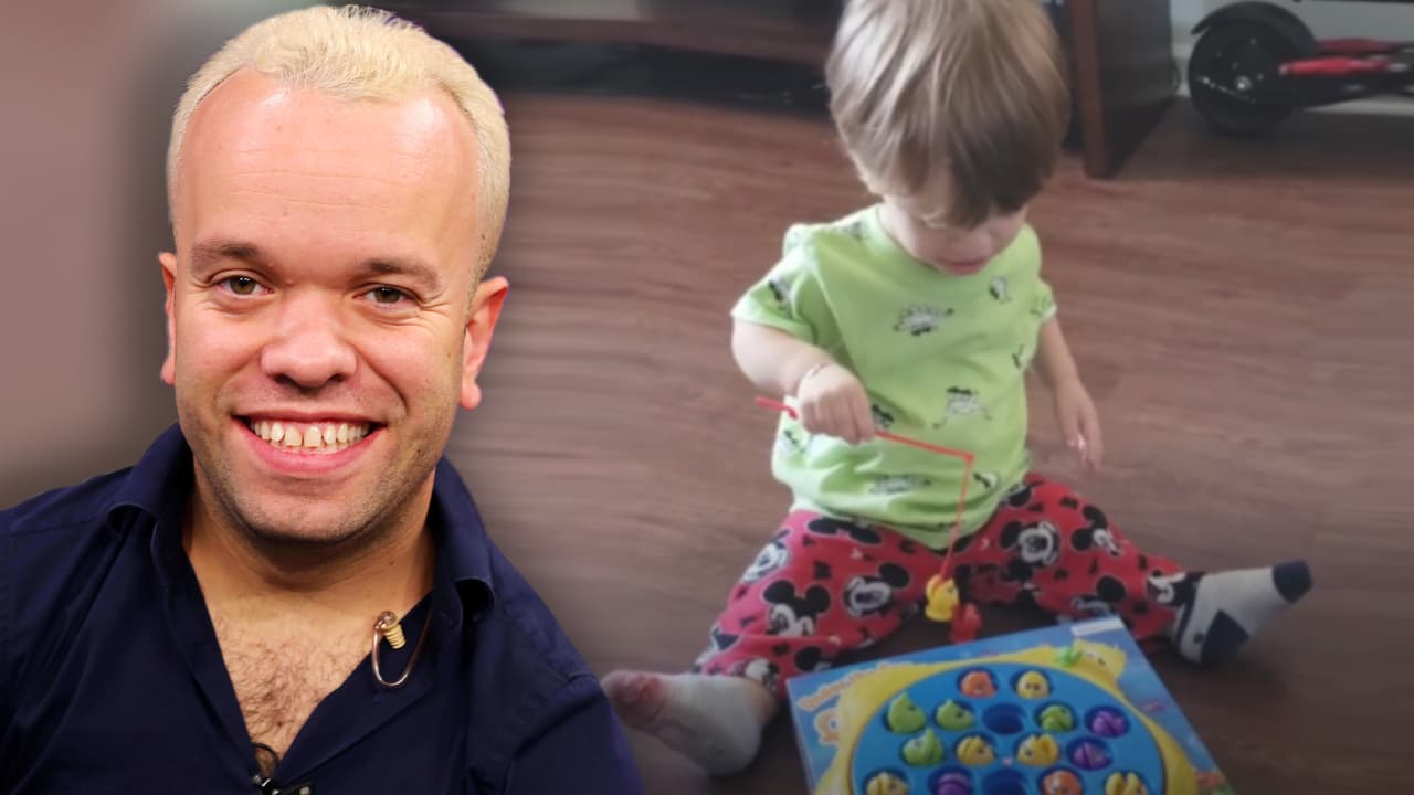 Con 3 años, el hijo de Carlitos 'El Productor' demuestra su talento para pescar (y dentro de la casa)