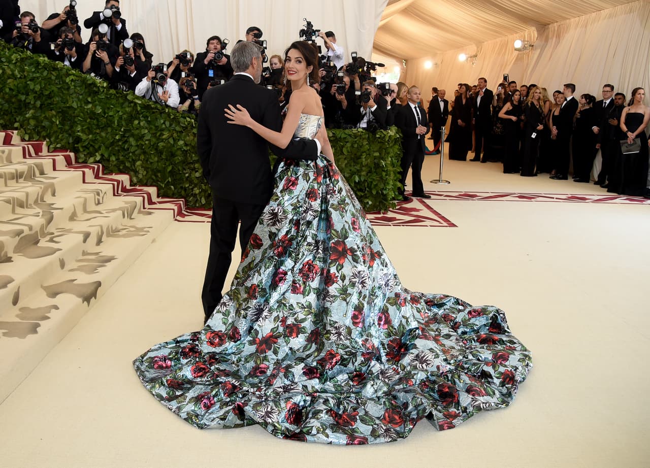 los infaltables Amal y George Clooney...