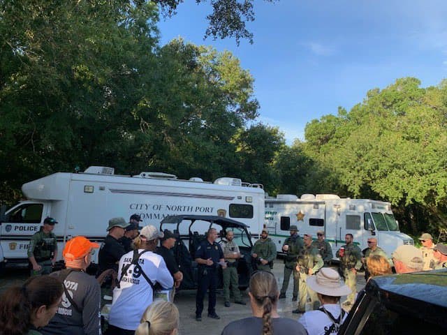 Este domingo se reanudó la búsqueda de Laundrie en la reserva, informó la policía. También continúa la búsqueda de Gabby Petito, que ya lleva una semana.