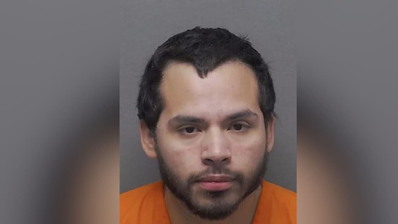 Persecución policial en Bexar termina con decomiso de drogas y un arsenal de armas