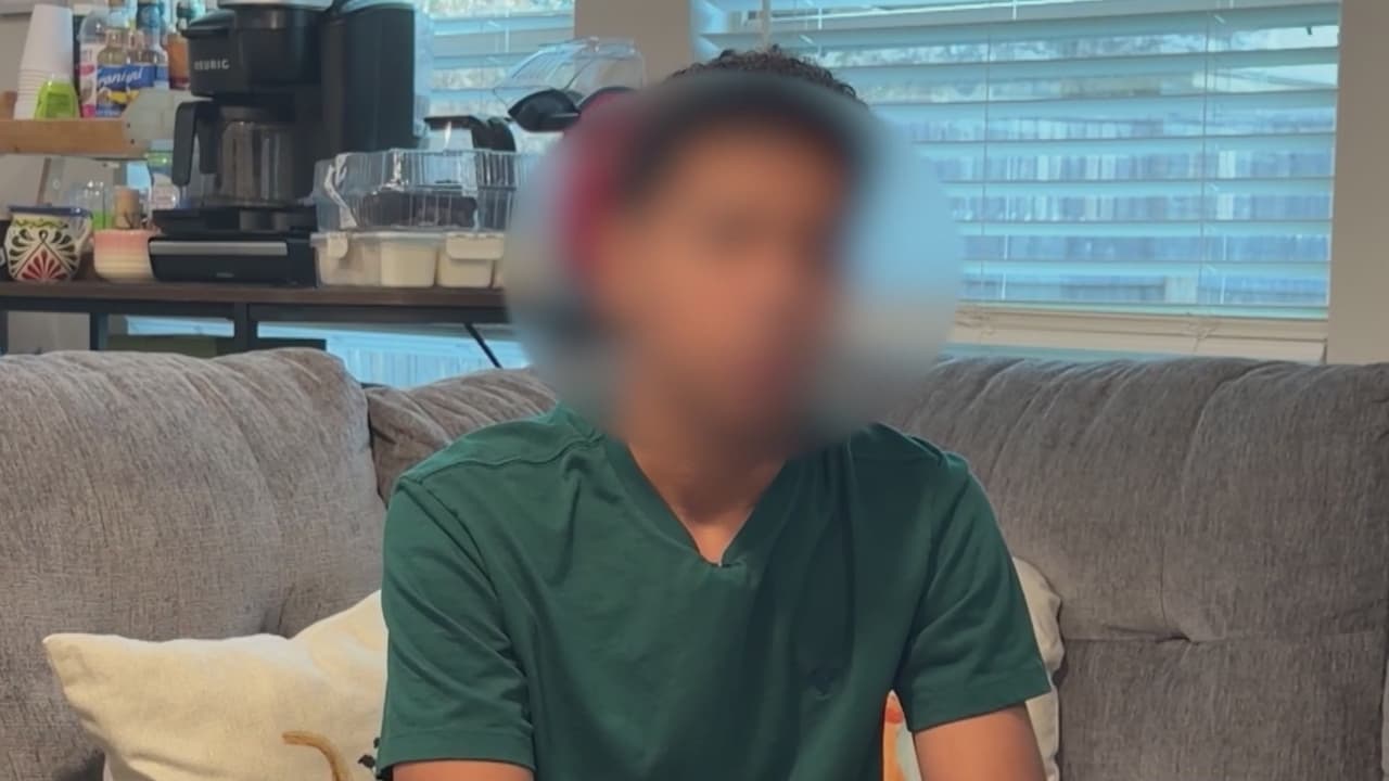 Joven venezolano enfrenta deportación mientras busca refugio y visa en Estados Unidos