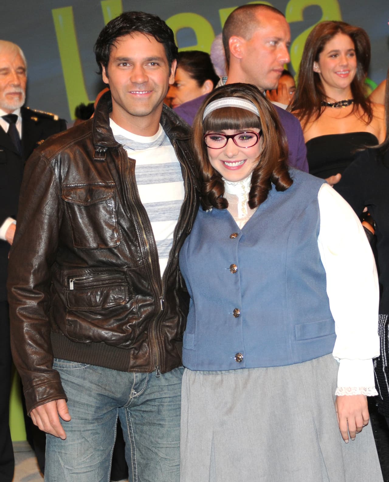 Aunque los rumores sobre un posible noviazgo surgieron desde que empezaron las grabaciones, debieron pasar un par de años para que
<b> <a href="https://www.univision.com/entretenimiento/chismes/ariadne-diaz-confirmo-su-noviazgo-con-valentino-lanus" target="_blank">la actriz confirmara que existía una relación entre ellos</a></b>
<a href="https://www.univision.com/entretenimiento/chismes/ariadne-diaz-confirmo-su-noviazgo-con-valentino-lanus" target="_blank">,</a> después de que una revista mexicana los fotografiara juntos.