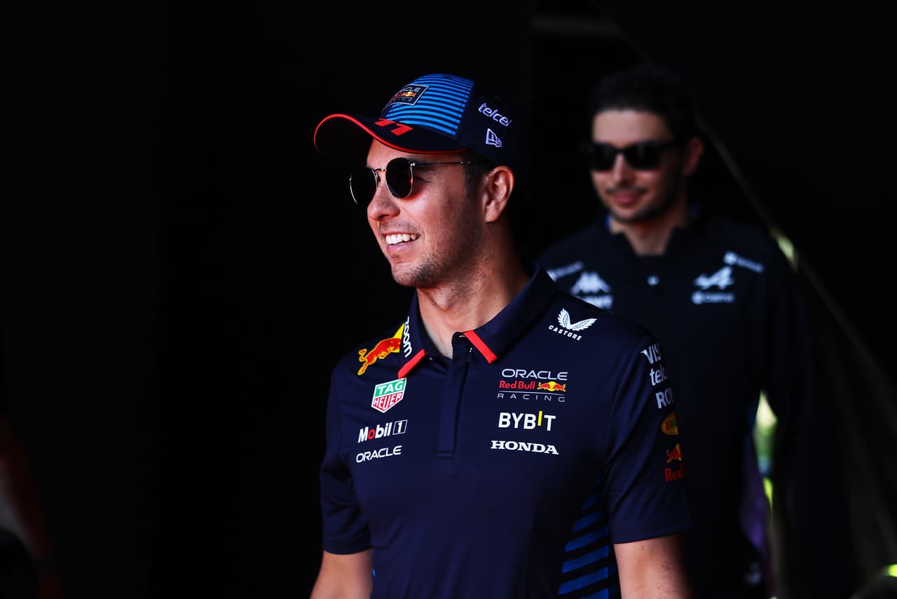 Checo Pérez desea retirarse en Red Bull