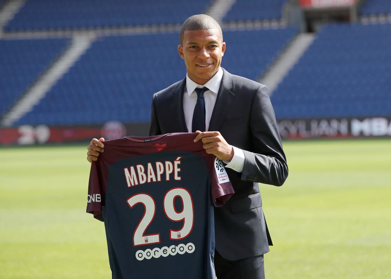 <b>Kylian Mbappé (2018-2019)</b>
<br>Club de procedencia: Mónaco
<br>Destino: PSG
<br>Costo: 145 MDE (millones de euros)