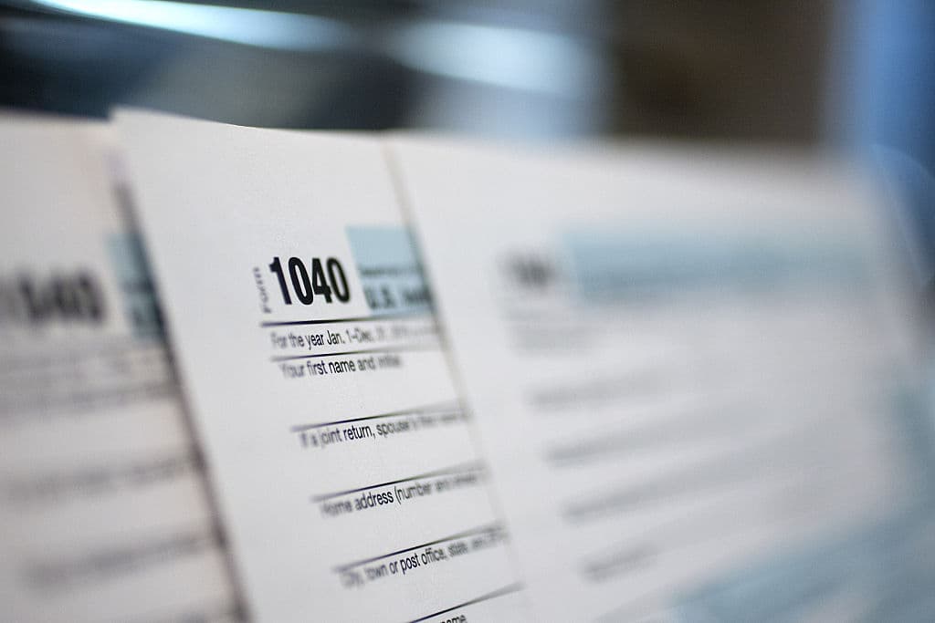 <b>¿Quién es elegible?</b>
<br>Puede reclamar el EITC si tu ingreso es bajo a moderado. La cantidad de su crédito puede cambiar si tiene hijos, dependientes, está incapacitado o si reúne otros criterios.
<br>