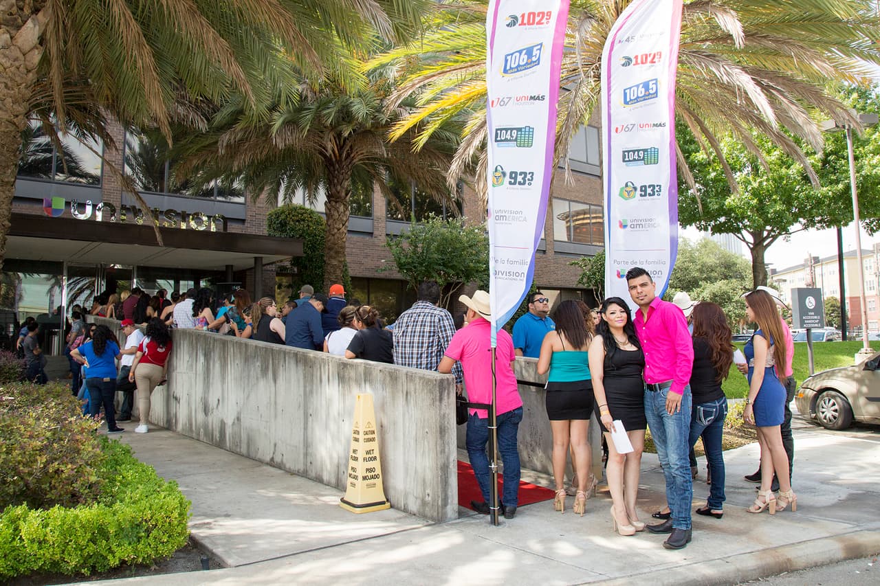 En exclusiva presentaron su nuevo sencillo "Para qué amarte"