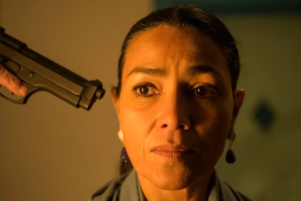 En un golpe de suerte descubrió que la periodista Gabriela Saavedra era la autora del reportaje que exponía su pasado delictivo.