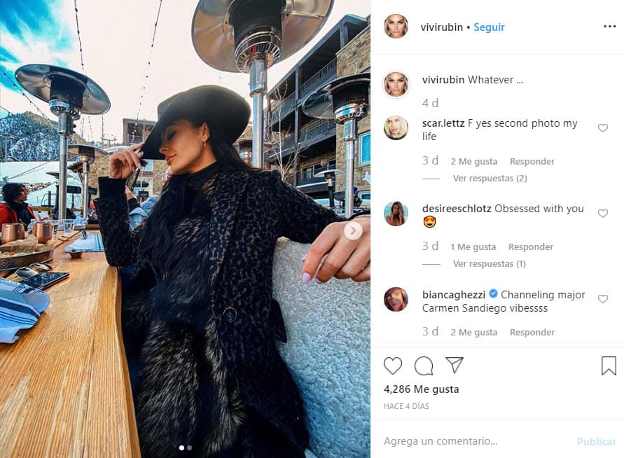 En un par de fotografías que la modelo rusa compartió en su cuenta de Instagram, se aprecia posando en la misma mesa donde 
<b>fue captada besándose con Maluma</b>.
<br>