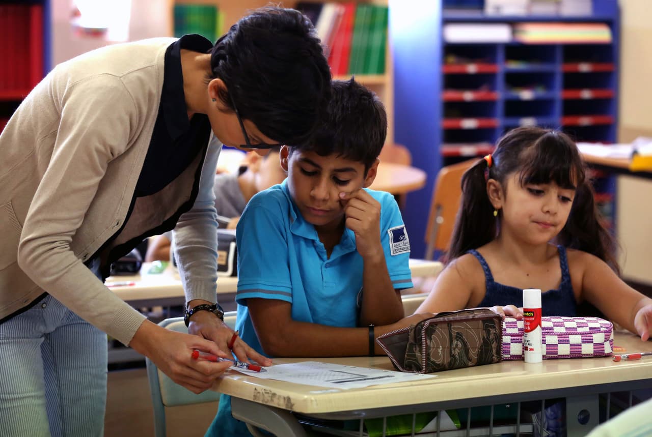 Gobierno recuerda a escuelas que tienen obligación de identificar y tratar a niños con déficit de atención