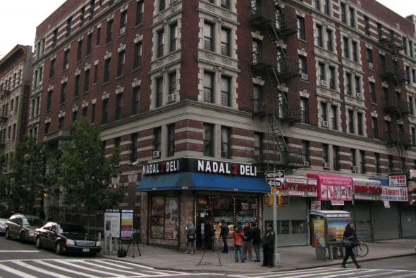 Un doctor de 33 años que trabajó con Médicos sin Fronteras (MSF) en el país africano Guinea Conakry , fue aislado desde el jueves en el hospital neoyorquino de Bellevue por contraer el virus de ébola.