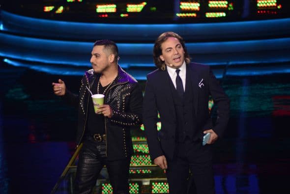 Cristian Castro y Espinoza Paz no pararon de ¿pelear?, los jueces fueron más duros, los capitanes se notaron un poco estresados, Gali lució súper sexy y una familia abandonó su sueño. Esto y más pasó en la segunda gala de Me Pongo De Pie.