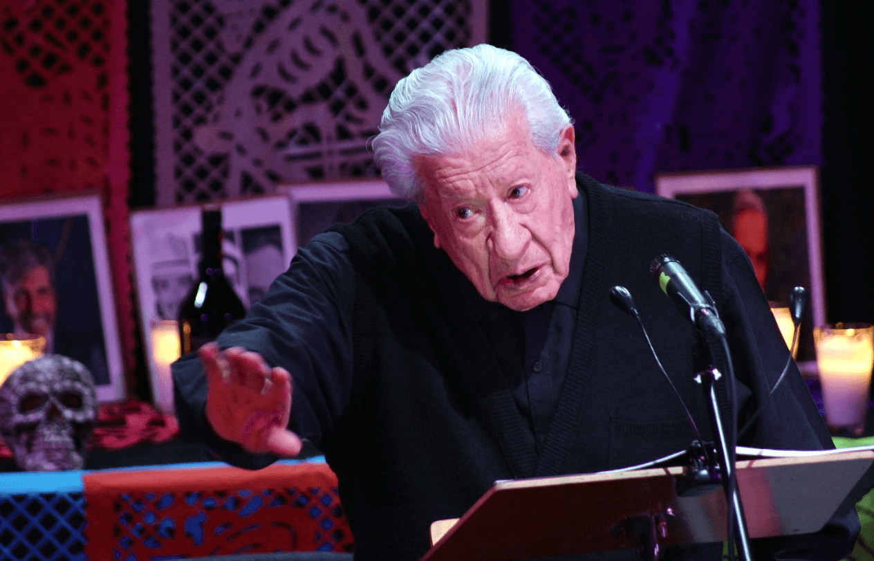 Ignacio López Tarso leyendo 'Macario' en 2022