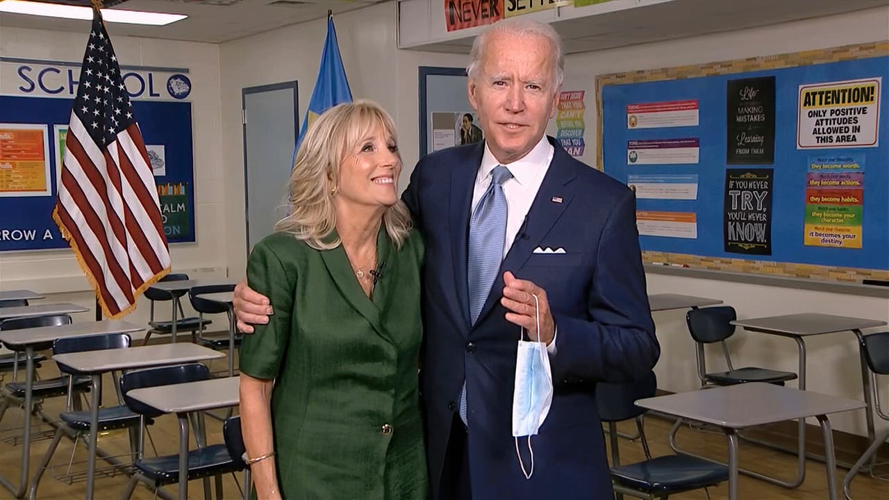 Biden recibe oficialmente la nominación presidencial y Jill Biden entra al centro de la campaña en la Convención Demócrata