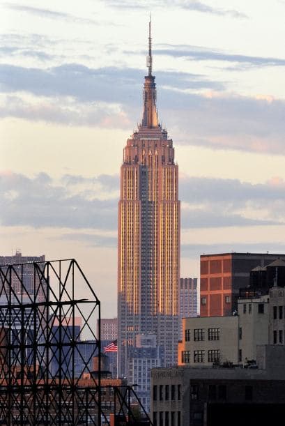 El grupo inmobiliario, que pertenece a la familia Malkin y que es dirigido por Anthony Malkin, generó $156.7 millones de ingresos en los nueve primeros meses de 2011 y $197.4 millones en todo 2010, agrega el documento.