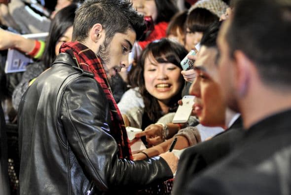 Mientras tanto, los fanáticos le siguen la pista a este joven que busca sorprender a todos.