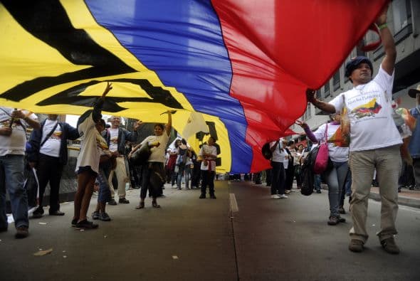 Con la cifra de un millón de personas, la marcha se acerca a la mayor convocatoria que hasta la fecha había congregado a los colombianos alrededor de una misma causa.
