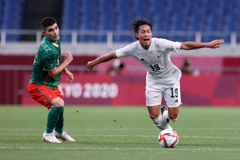 El Tri olímpico se subió al podio de Tokyo 2020 luego de vencer con claridad a Japón en el duelo por la medalla de Bronce y gracias a los goles de Sebastián Córdova, Johan Vázquez y Alexis Vega.
