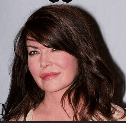 27 años después, Lara ya prácticamente no actúa, después de un tormentoso romance con Jack Nicholson en 2002.