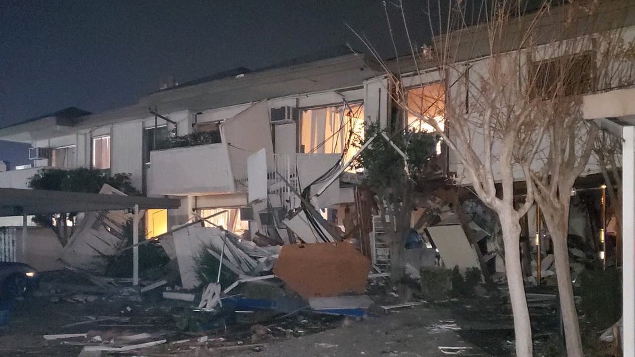 Tres personas lesionadas tras una explosión en unos apartamentos de Stockton