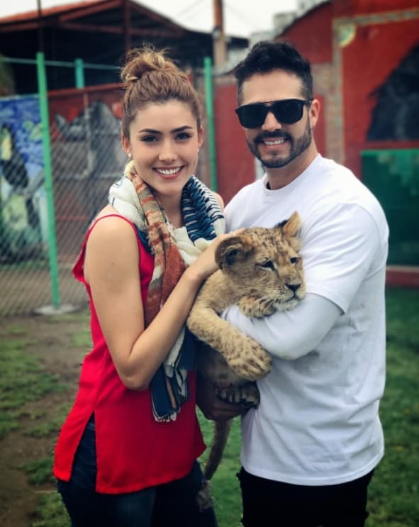 En la boda de Érika Zaba hubo una pelea entre ellos, donde hasta se dijo que él trato de ahorcarla. Se distanciaron dos semanas pero luego regresaron para estar mejor que nunca.