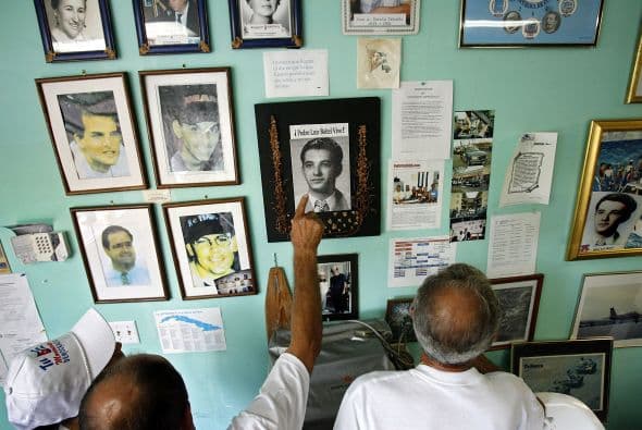 El Consejo por la Libertad de Cuba (CLC) dio datos de cuatro militares cubanos que participaron en el derribo de dos avionetas en el que murieron cuatro pilotos de la organización Hermanos al Rescate en 1996, y pidieron que sus nombres sean incluidos en la lista de personas buscadas por Interpol.