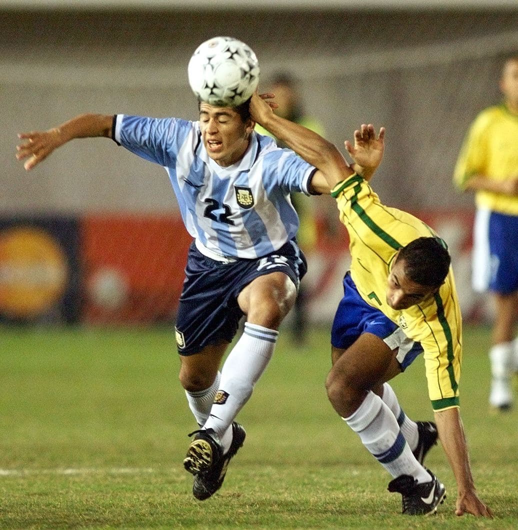 Apenas dos años después, Juan Roman Riquelme llevó a Argentina al título en 1998 y fue calificado como el mejor jugador del torneo.