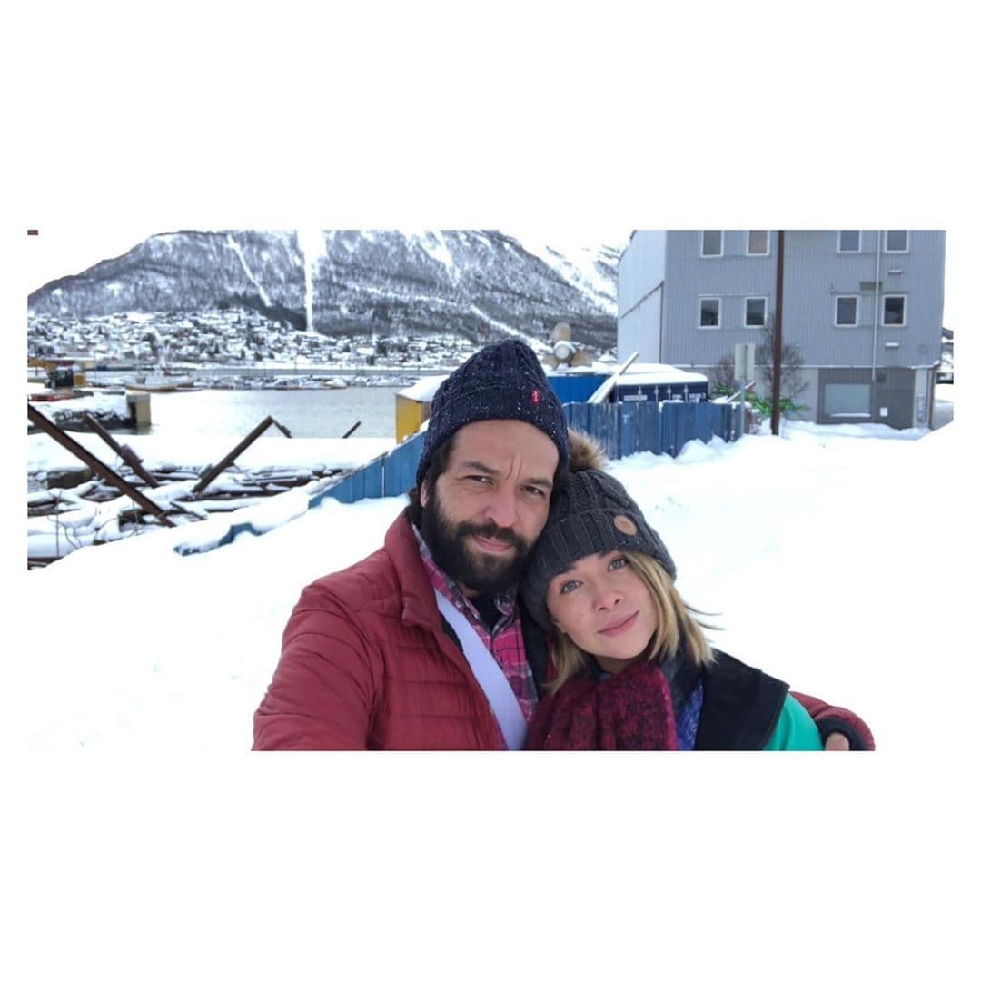 La actriz de 31 años encontró el amor junto al escritor y actor Mario Alberto Monroy, para muestra de su amor, se pueden apreciar las románticas fotografías publicadas en sus redes sociales.