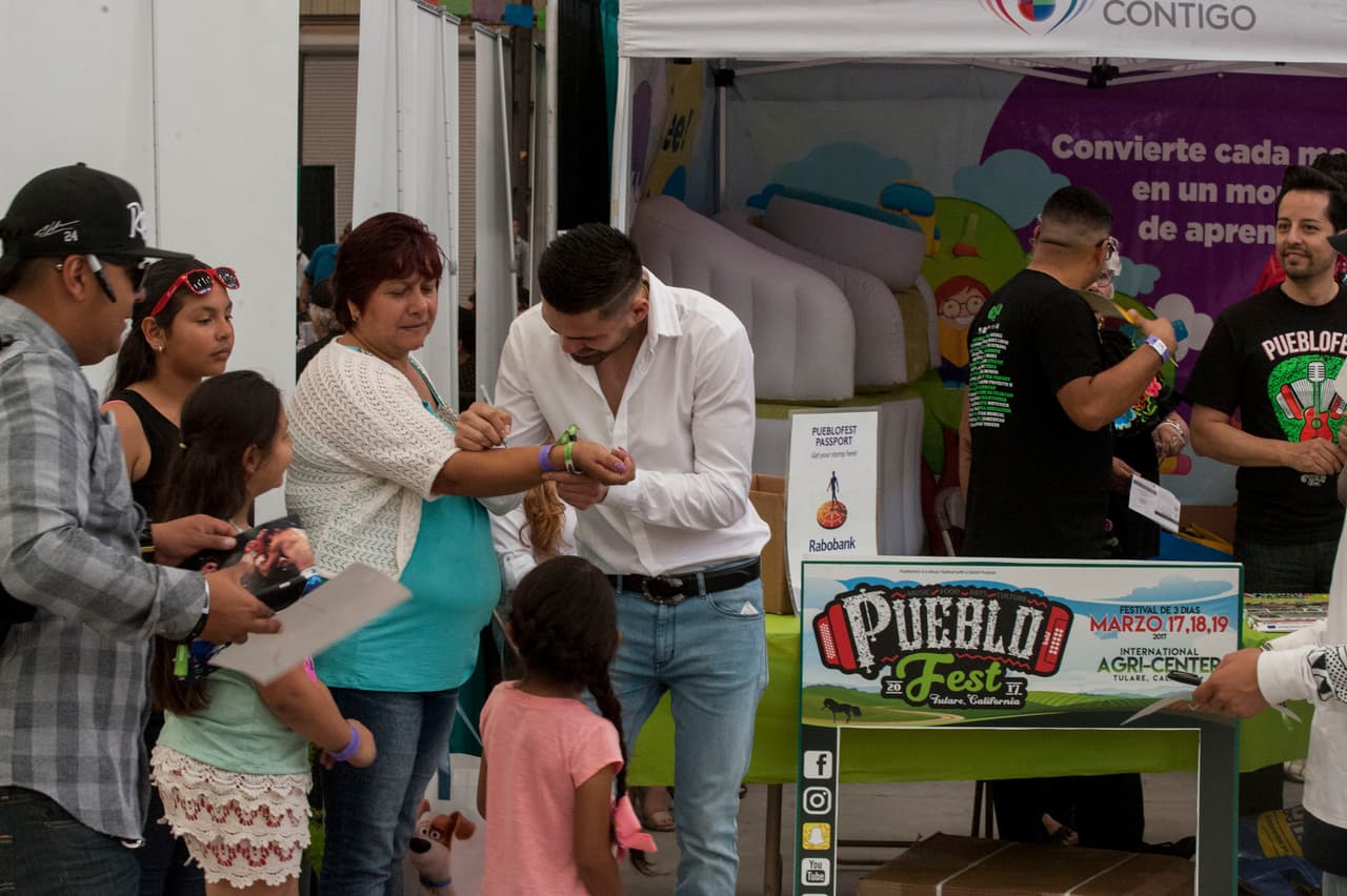 7 escenarios y mas de 50 artistas en 3 dias fueron los ingredientes para PuebloFest el 17 al 19 de marzo donde llegaron personas para disfrutar de todo el estado de California.