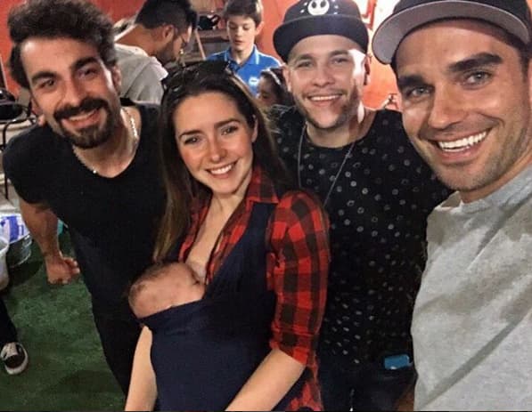 Diego robó cámara pues es muy tierno y además tiene todo el estilo y el glamour de sus padres.