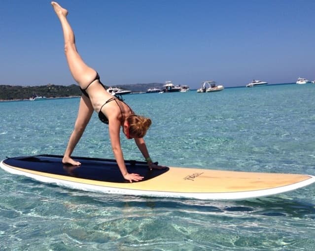 Thalía es tan intrépida que ha logrado avanzar muy rápido en esta disciplina, y su cuerpazo lo demuestra.