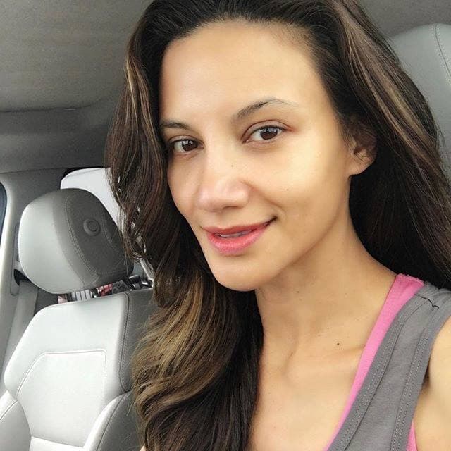 Así lucia la locutora después de su sesión. ¡'Make up free'!