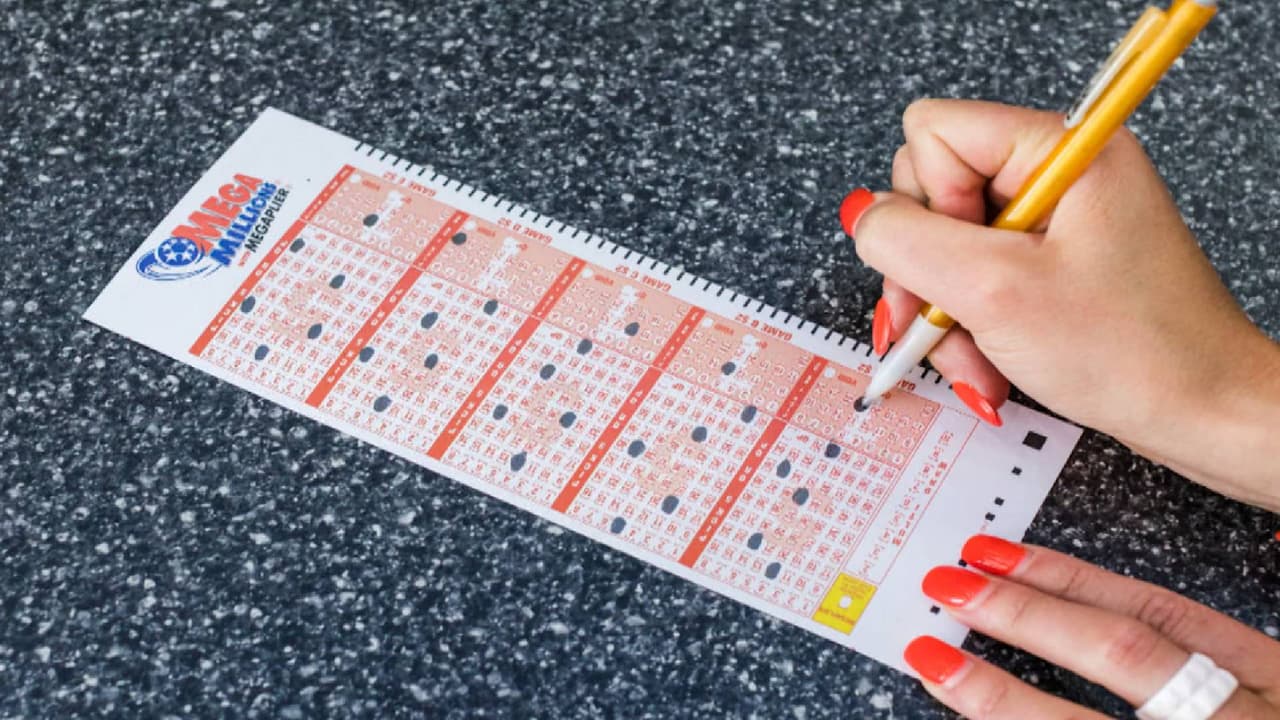 Alerta: Les prometen parte del premio del Mega Millions para luego estafarlos
