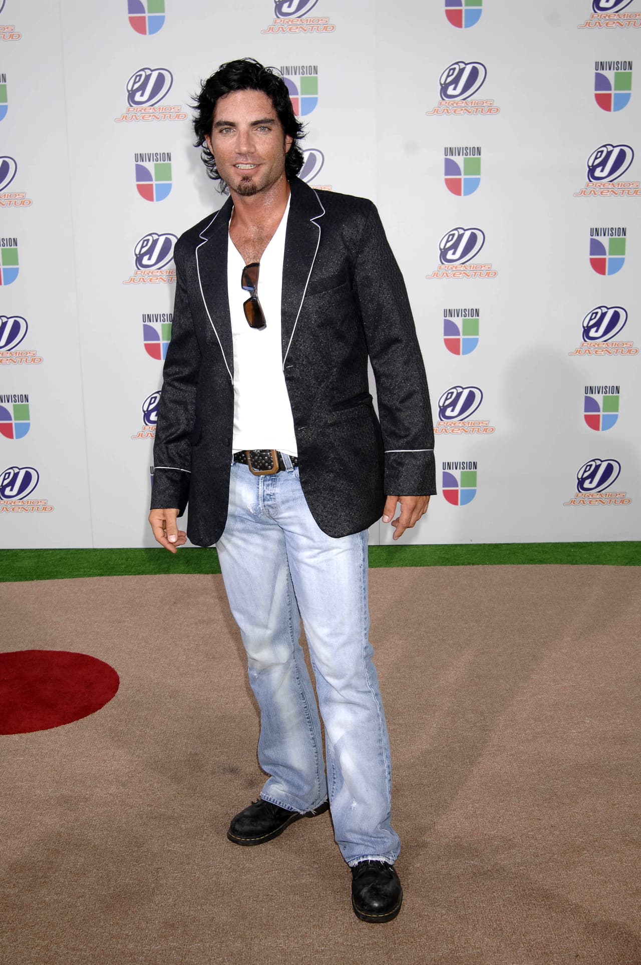 Además de ser actor, es DJ, así se lo confesó a la revista 
<a href="http://www.tvynovelas.com/">TVyNovelas</a>: "Ya llevo como un año y medio haciendo esto de manera profesional. Aprendí con amigos y de estar viendo. Cuando veo a la gente bailar… ¡wow!, vuelo. Me desconecto y me gusta muchísimo".