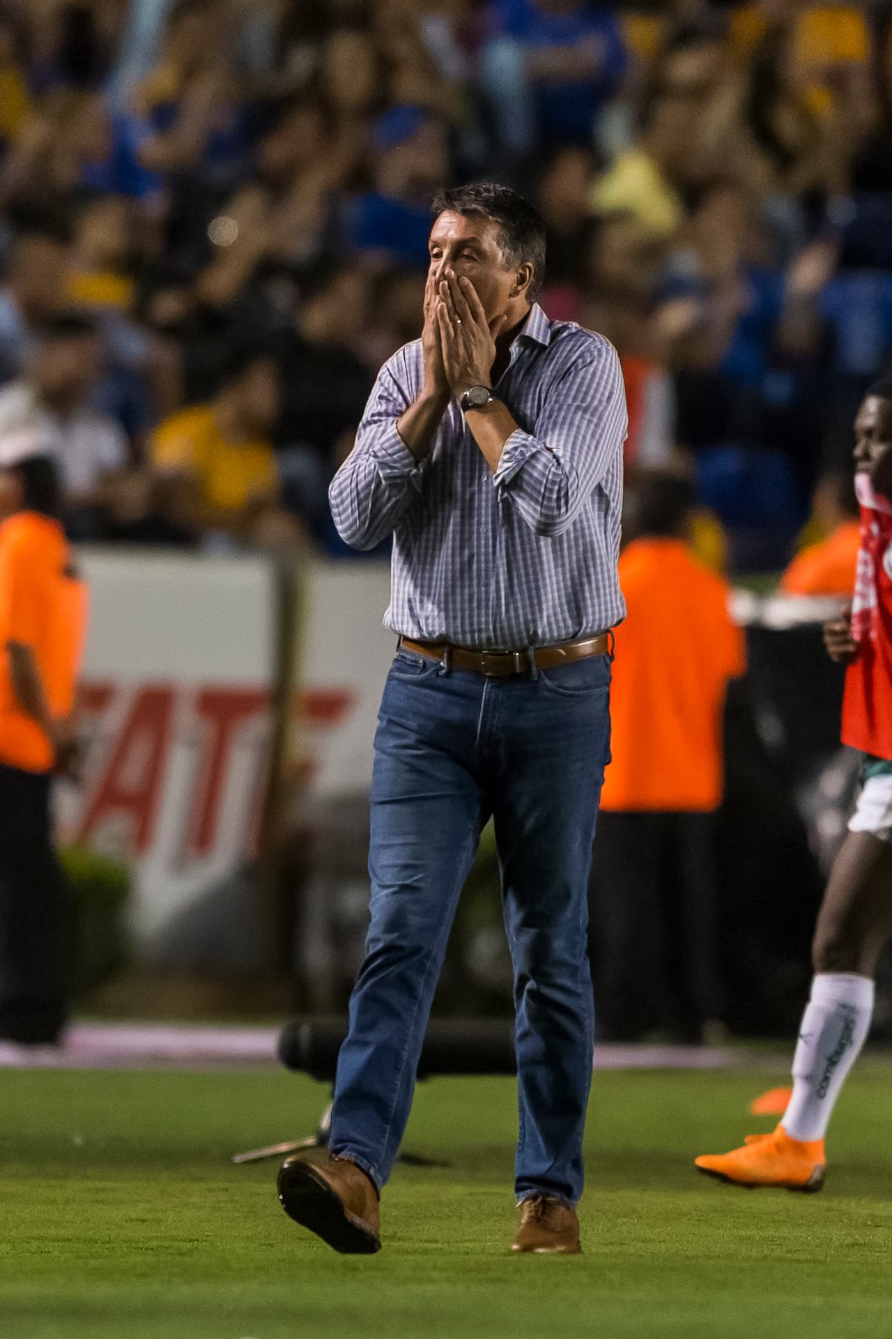 Nunca ha podido vencer a la escuadra hidalguense. Su balance es negativo con dos derrotas y un empate.