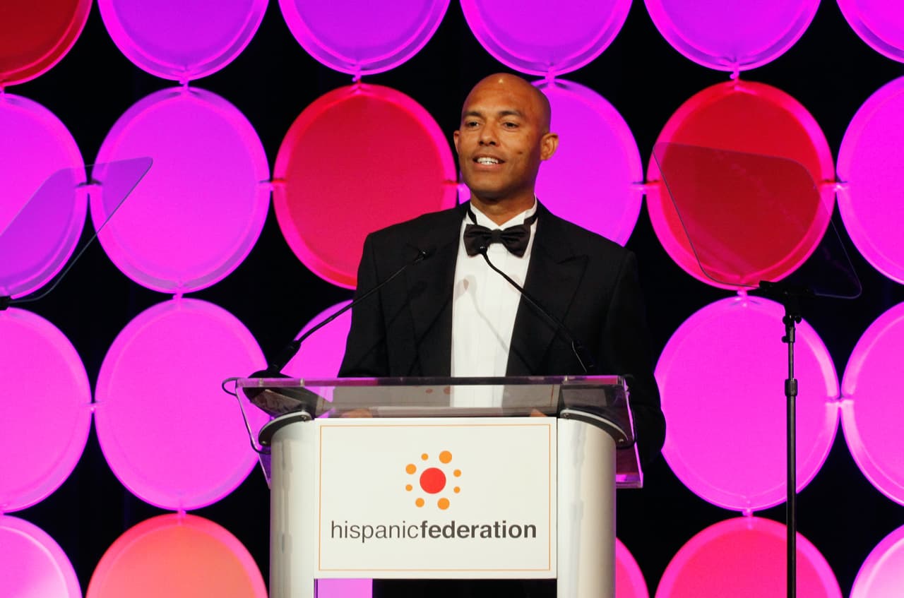 Mariano, tras el retiro, ha estado involucrado en diversas causas sociales. Viniendo de un extracto muy humilde en su natal Panamá, es consciente de que lo que la gente necesita es una oportunidad.