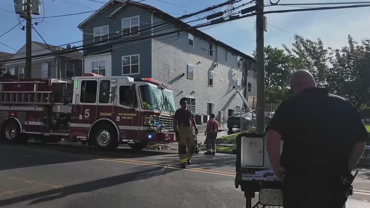 Incendio destruye un edificio de apartamentos y deja varias familias desplazadas en New Brunswick