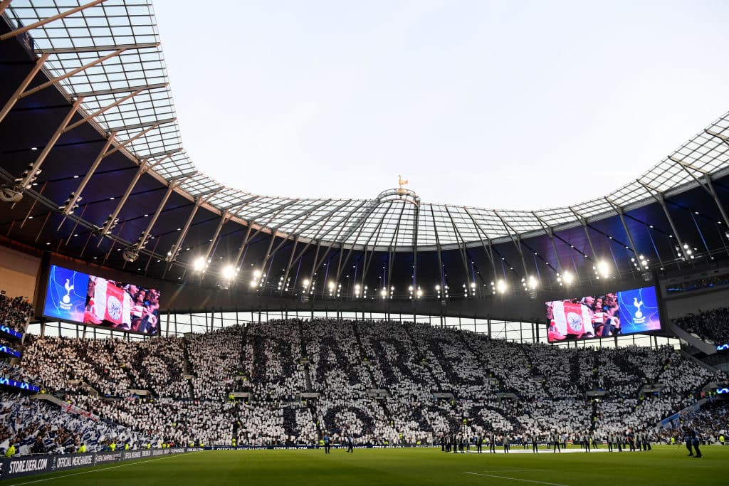 <b>Tottenham Hotspur (Inglaterra)</b>
<br>Estadio: Tottenham Hotspur Stadium