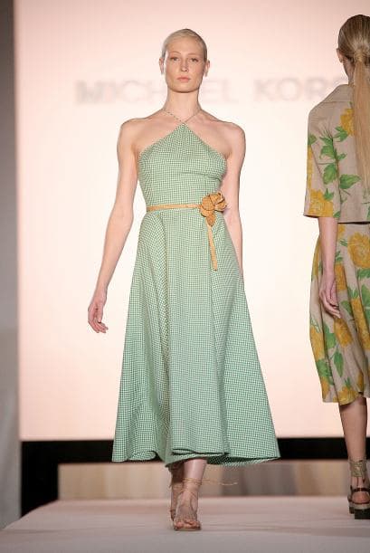 Delgados. Destacan una especie de división en tu cuerpo.