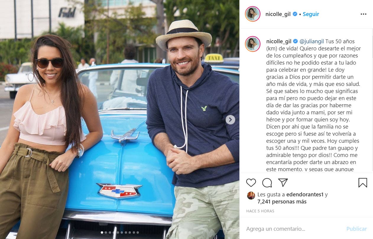 Por su parte, Nicolle le dedicó un extenso y emotivo mensaje a su padre para festejarlo en este día tan especial: "¡Tus 50 años (km) de vida! Quiero desearte el mejor de los cumpleaños y que 
<b><a href="https://www.univision.com/famosos/julian-gil-informa-que-la-boda-de-su-hija-nicolle-se-cancela-su-yerno-tiene-cancer-fotos">por razones difíciles no he podido estar a tu lado</a></b> para celebrar en grande".
<br>
