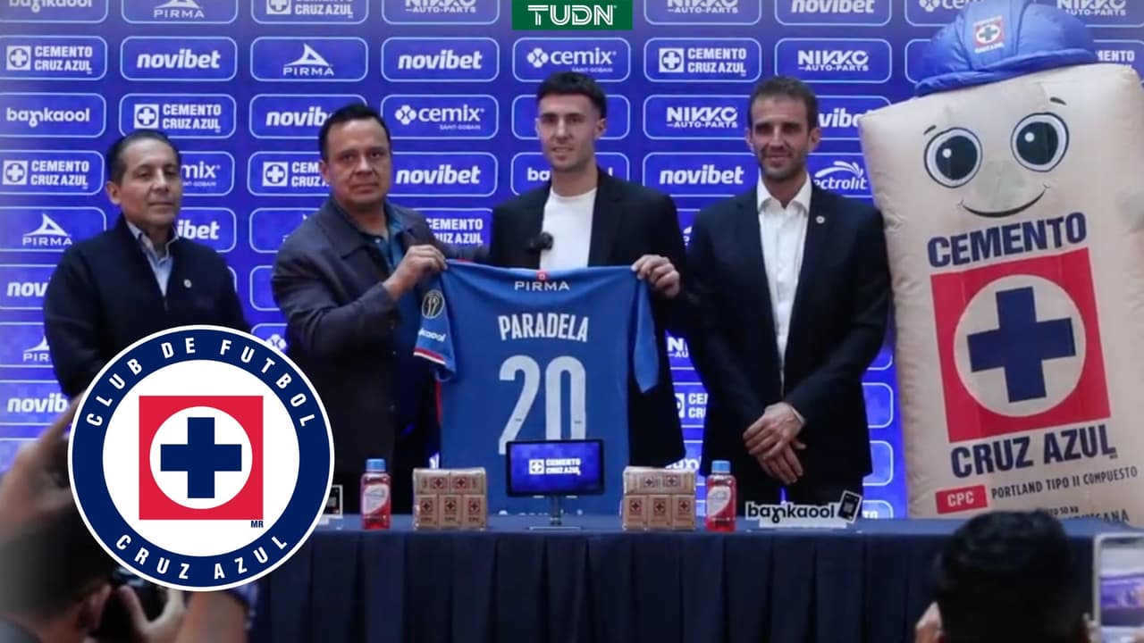 ¡Se vuelve celeste como de rayo! Así presentaron a Paradela en Cruz Azul