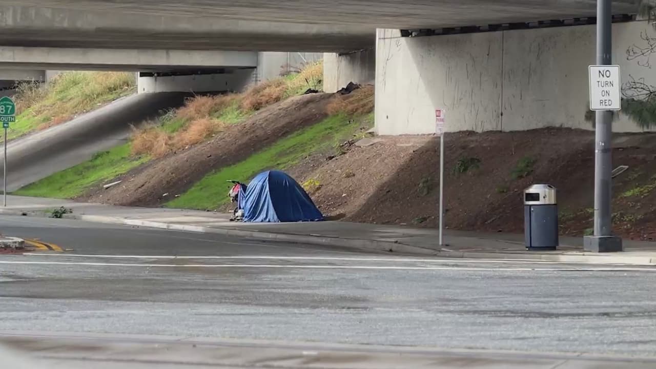 De acuerdo con el Departamento de Salud del condado de Santa Clara, el pasado 3 de junio se confirmaron tres casos de shigela, de los cuales, dos de ellos necesitaron tratamiento hospitalario. Asimismo, las autoridades médicas informaron que investigan 19 casos sospechosos al tiempo que trabajan para frenar la infección bacteriana.