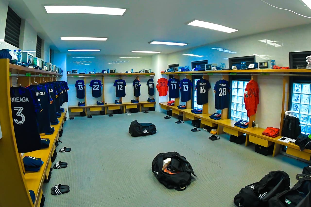 Seattle Sounders le empató de último minuto 2-2 a Pumas en el Estadio Olímpico Universitario en la Final de ida de la Liga de Campeones de la Concacaf.