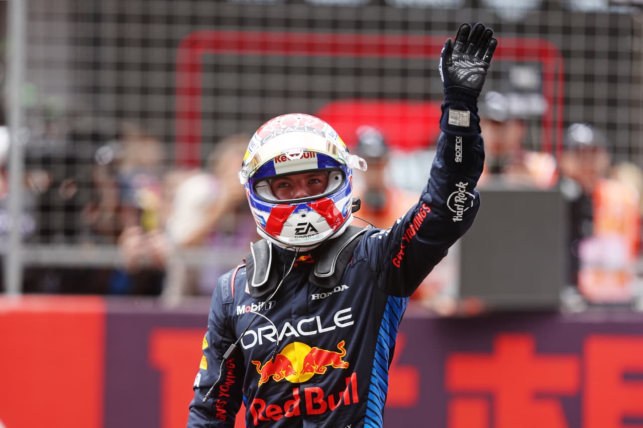 Verstappen gana Sprint en China y Checo sube al podio con gran rebase