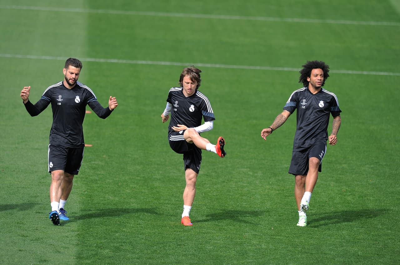 Rafa Benítez exige intensidad en su primer entrenamiento con Real Madrid