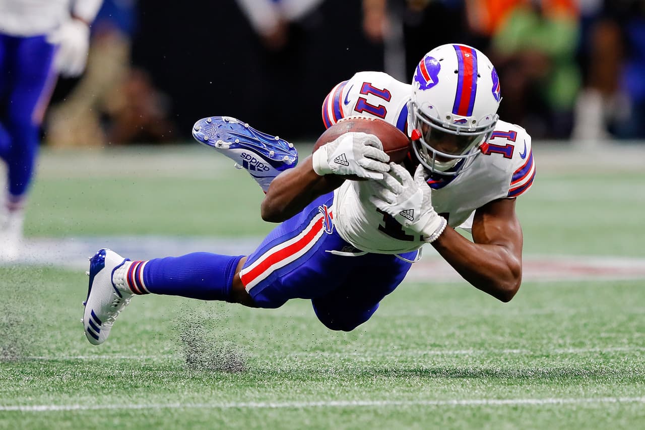 El jugador nació el 30 de marzo de 1995 en Dallas y es hijo de Robert Jones, exjugador de NFL durante 10 años.