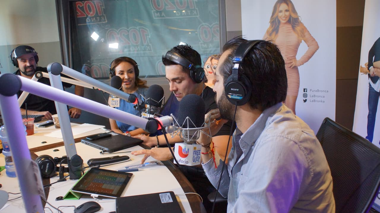 <b><a href="http://www.univision.com/temas/omar-chaparro">Omar Chaparro</a></b> se metió al 
<b><a href="http://www.univision.com/temas/el-free-guey">Free-guey show</a></b> y nos contagió con toda su alegría.