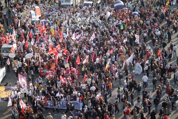 Trouvé también dejó en claro que la presencia de manifestantes provenientes de Latinoamérica y Estados Unidos, tampoco se hizo esperar.