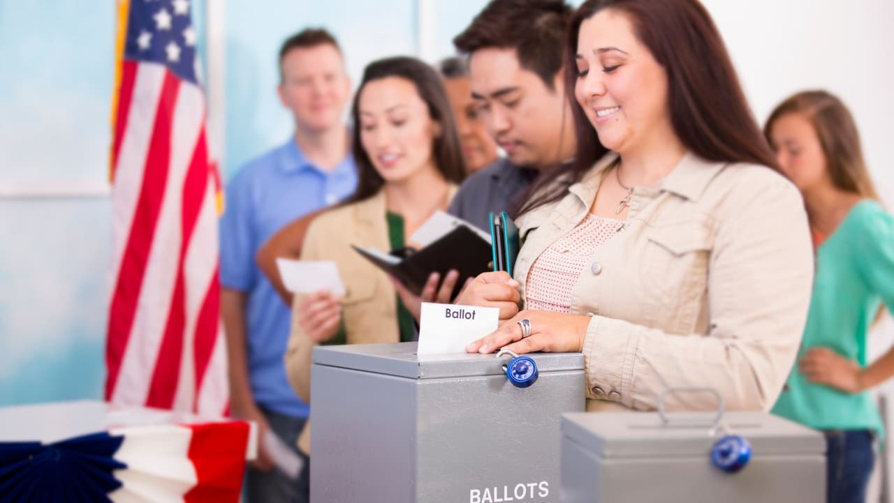 Ochenta y tres por ciento de los votantes latinos del estado dicen que es personalmente importante (63 por ciento muy importante) que los funcionarios electos de Pensilvania y otros líderes hablen en contra del nacionalismo blanco y la supremacía blanca.