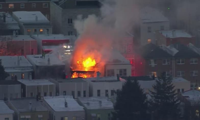 Se incendian al menos cuatro viviendas en el área de Van Nest en el Bronx